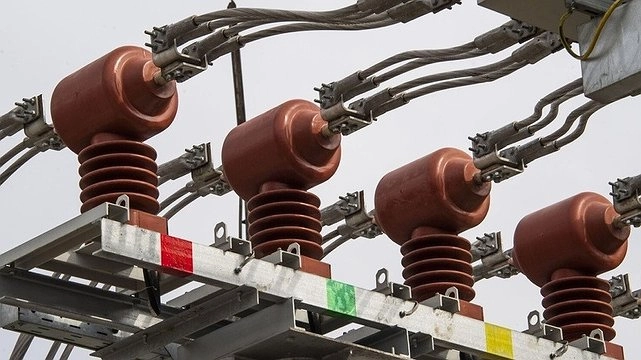 На электроподстанции в Екатеринбурге произошел взрыв. Что произошло?