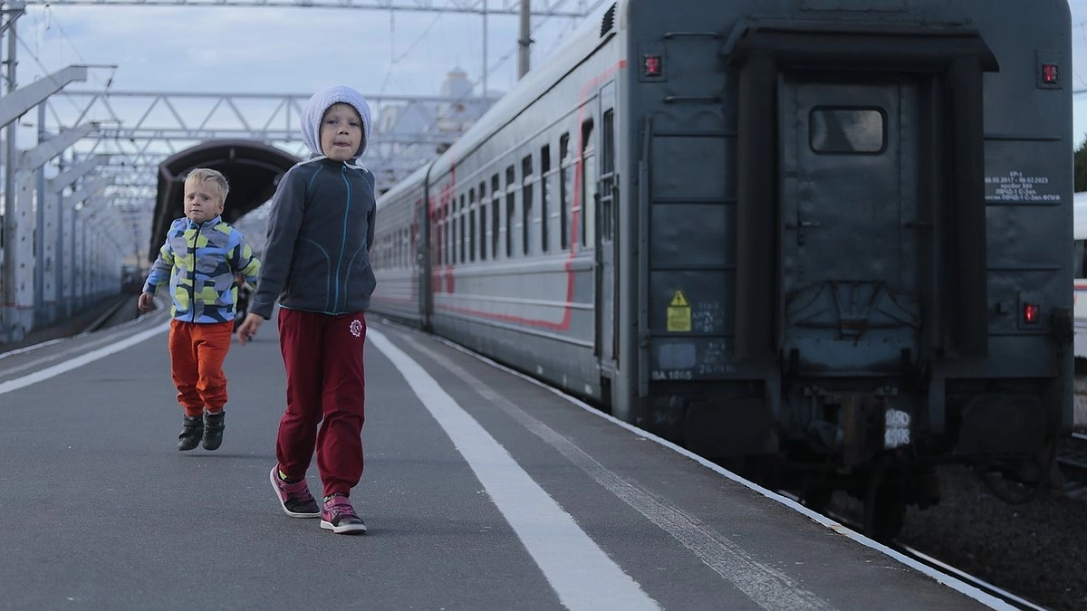 Главная картинка новости: Люди лишились дара речи: в поездах с 17 августа это делать строго запрещено. Как теперь будут ездить пассажиры РЖД