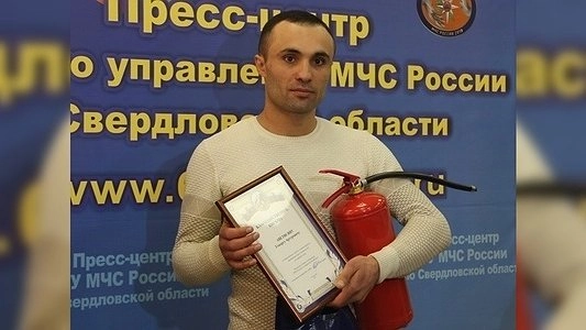 Главная картинка новости: «Было страшно»: Геворг Аветисян рассказал о спасении детей из пожара на Депутатской в Екатеринбурге