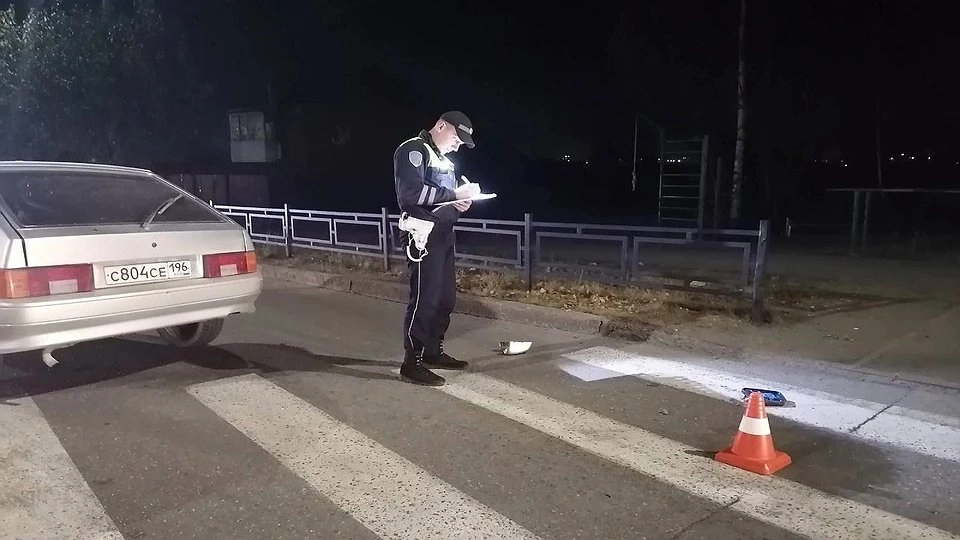 В Серове водитель ВАЗ сбил двух подростков на пешеходном переходе