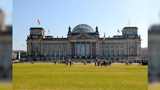 Жители Краснотурьинска хотят воссоздать взятие Рейхстага в центре занятости населения - 8 апреля 2015 года