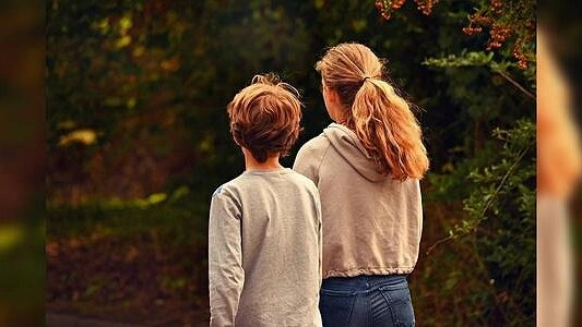 Главная картинка новости: В Екатеринбурге органы опеки забрали из семьи двоих детей из-за беспорядка в квартире