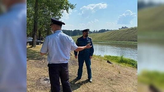 Главная картинка новости: Ушел купаться и пропал: на Урале полицейские вторые сутки ищут 14-летнего подростка
