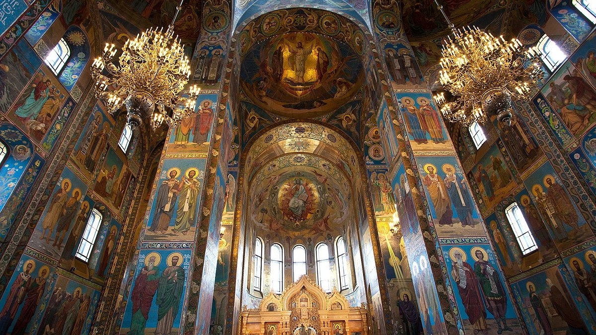 Полный календарь православных праздников и постов на 2026 год: главные даты для верующих