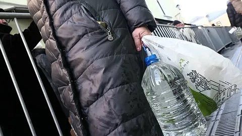 Крещенская вода: как правильно использовать, хранить и чего стоит избегать — разъясняет представитель Церкви