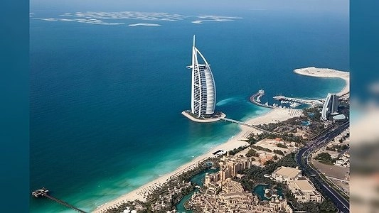 Уральские авиалинии запустят дополнительный рейс из Екатеринбурга в Дубай