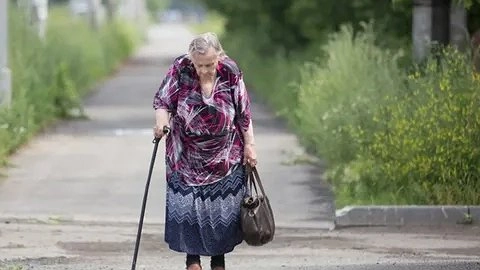 Не спешите платить за услуги: какая новая выплата положена пенсионерам с 26 января