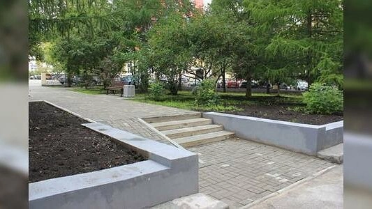 В Екатеринбурге возобновили реконструкцию сквера на Шейнкмана