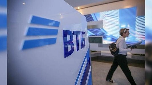 Главная картинка новости: ВТБ снижает ставки по кредитам​ для среднего и малого бизнеса