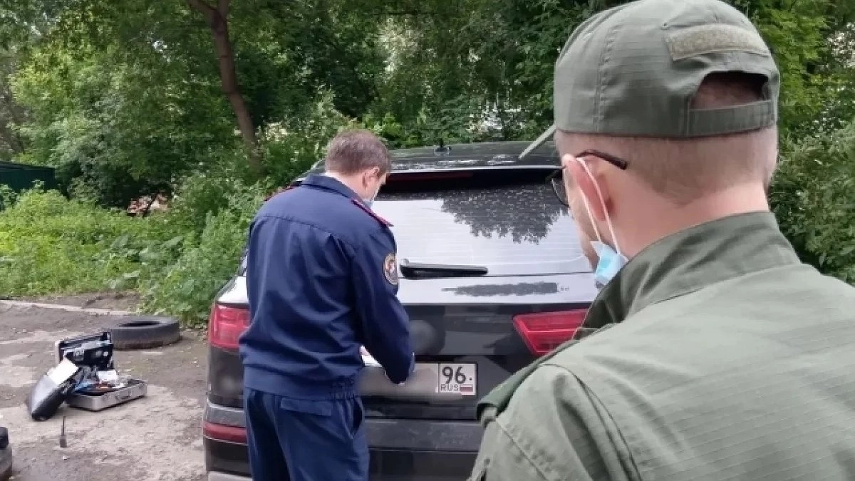 Убийство на парковке в Нижнем Тагиле: мужчина выстрелил в спину знакомому и скрылся