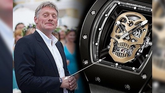 У пресс-секретаря президента Дмитрия Пескова нашли целую коллекцию неприлично дорогих часов - август 2015