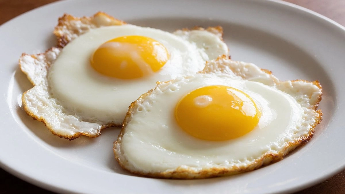 Главная картинка новости: Почему нельзя жарить ледяные яйца