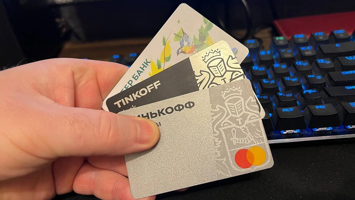 Главная картинка новости: Карту будут блокировать: банки пошли на отчаянный шаг