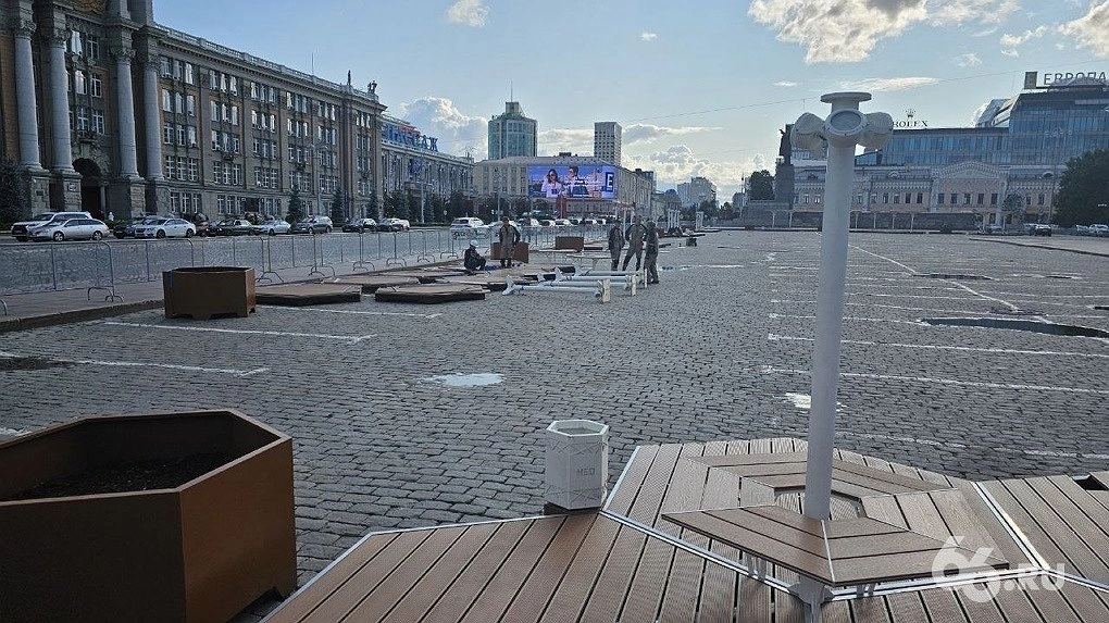 На площади 1905 года в Екатеринбурге создадут пространство для танцев и отдыха
