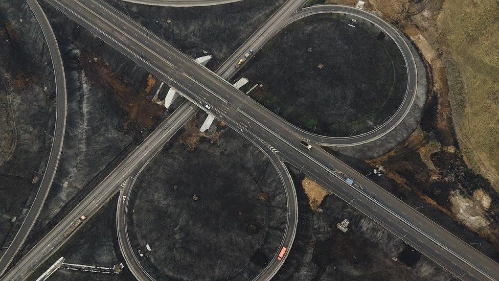 550 тысяч тонн «неубиваемого» асфальта уложили на трассе М-12