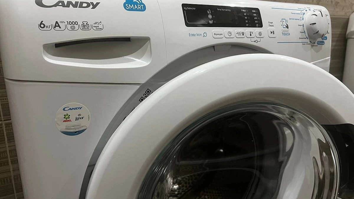 Роковая ошибка с иллюминатором, которая сокращает жизнь стиральной машины: ее совершают многие хозяйки