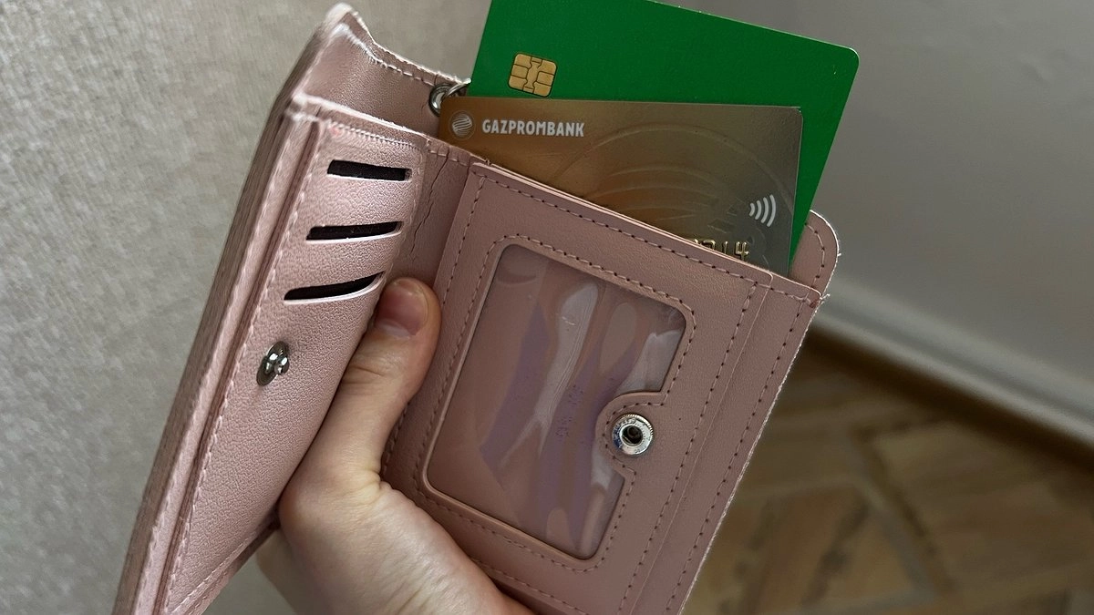 Банк может заблокировать даже перевод самому себе. Вот какие признаки настораживают