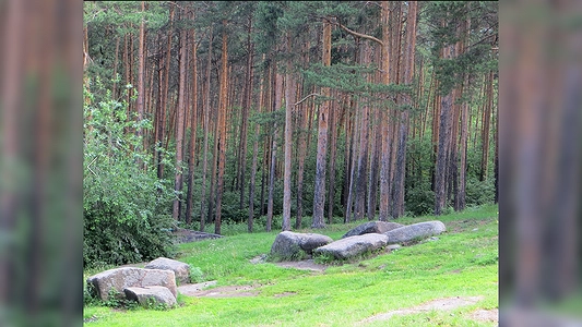 Главная картинка новости: «Каменные палатки» в Екатеринбурге: кто решил построить на их месте жилой комплекс