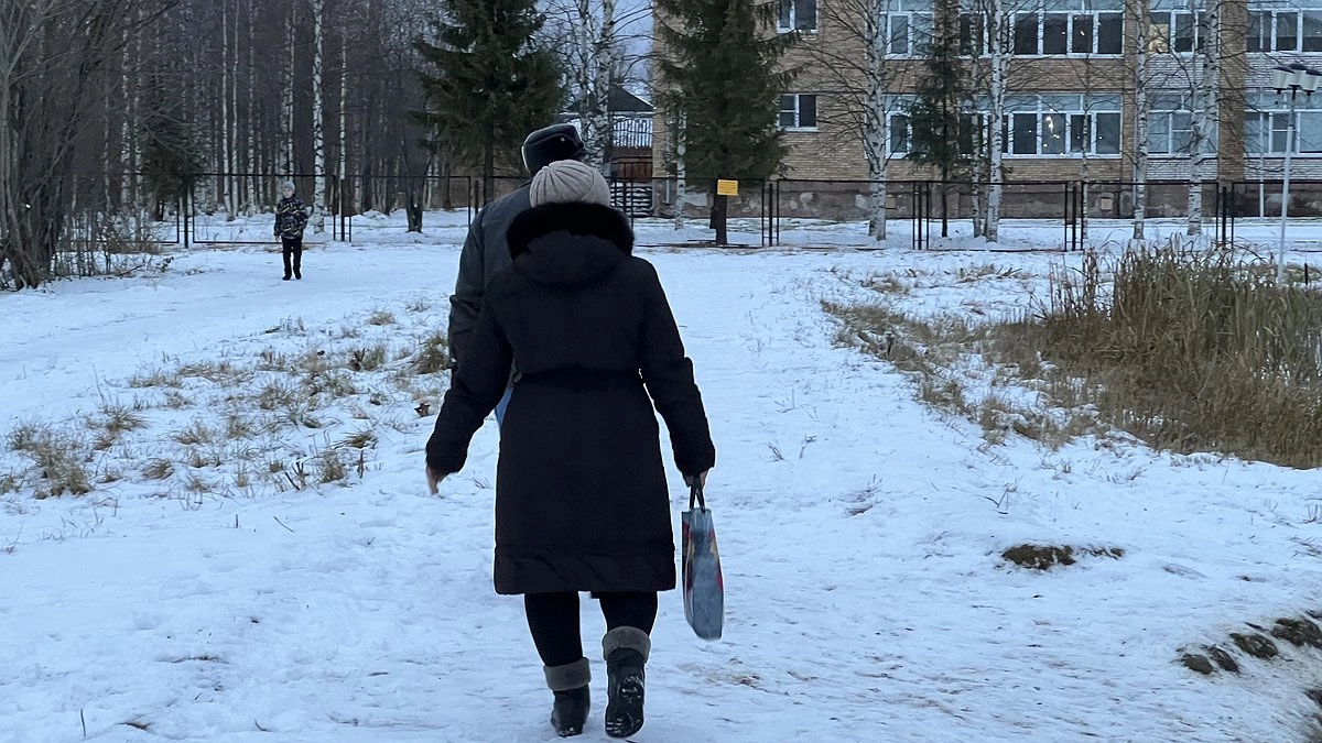 Главная картинка новости: Пенсионный возраст снижают для части россиян до 62, 61 и 55 лет – важны 3 условия