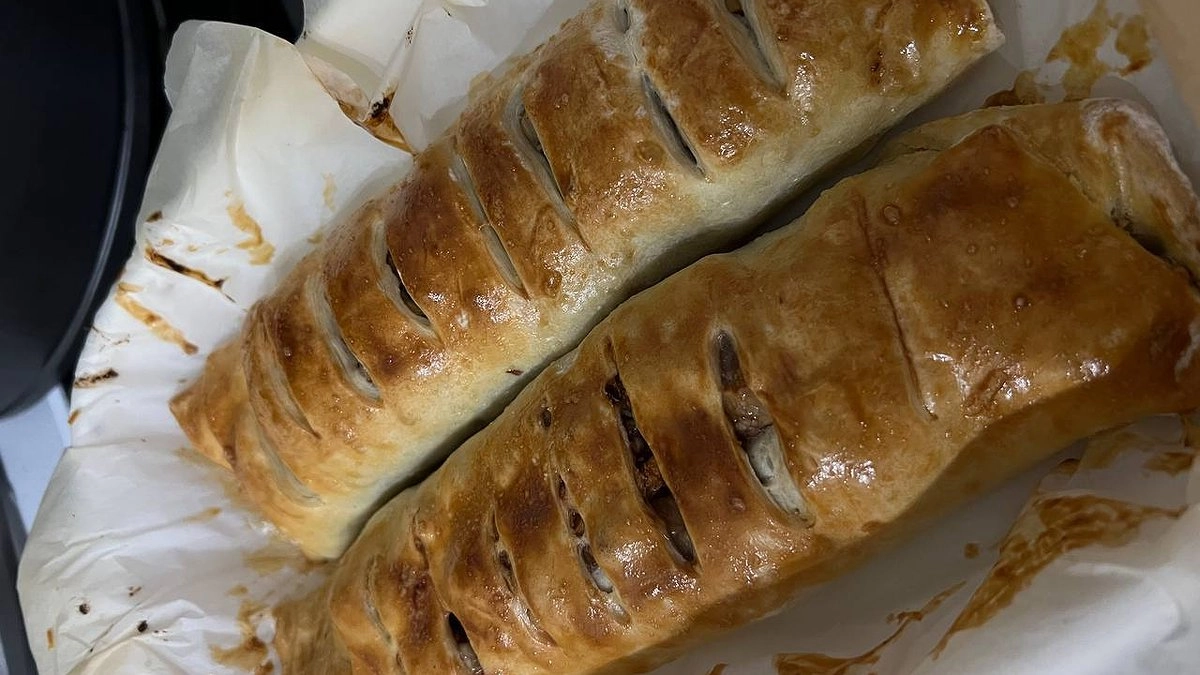 Идеальный яблочный штрудель за 40 минут: рецепт с хрустящей корочкой и секретной добавкой