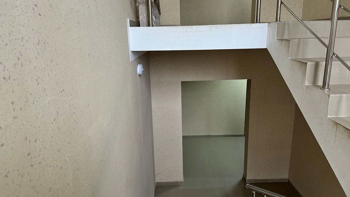 С 12 апреля кабель для интернета в подъезде полностью запрещён: жильцам придётся демонтировать за свой счёт