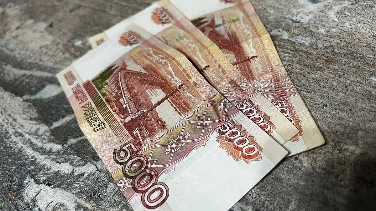 Каждый получит по 5000 рублей с 12 июня: деньги придут на карту «Мир»