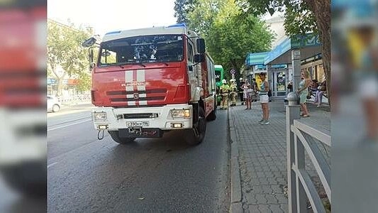 У Южного Автовокзала загорелся автобус с пассажирами