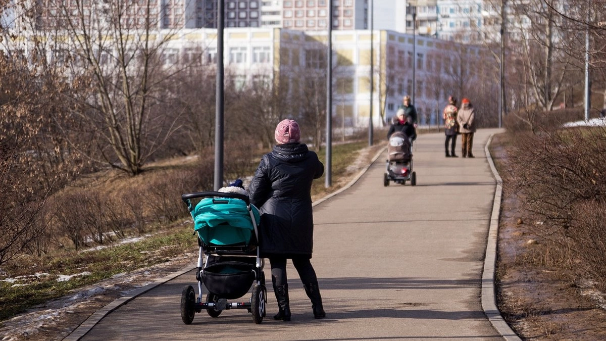 Главная картинка новости: Более 575 млн рублей направят молодым семьям Екатеринбурга на улучшение жилищных условий