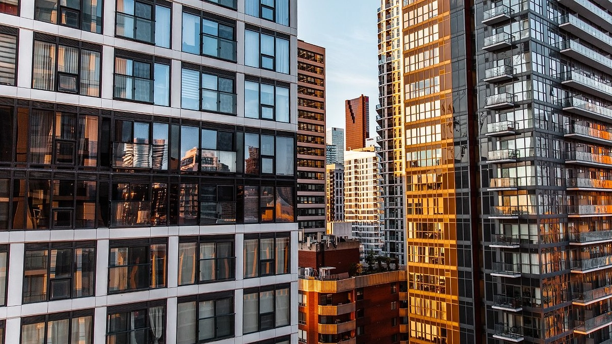 Домклик: в Свердловской области однушки на вторичном рынке за год подешевели на 4,7%