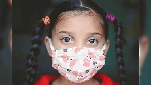 Врачи объяснили, почему дети реже болеют коронавирусом