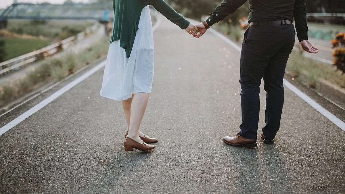 Главная картинка новости: Пары, которым суждено быть вместе: такие знаки зодиака идеально подходят друг другу и строят крепкие семьи