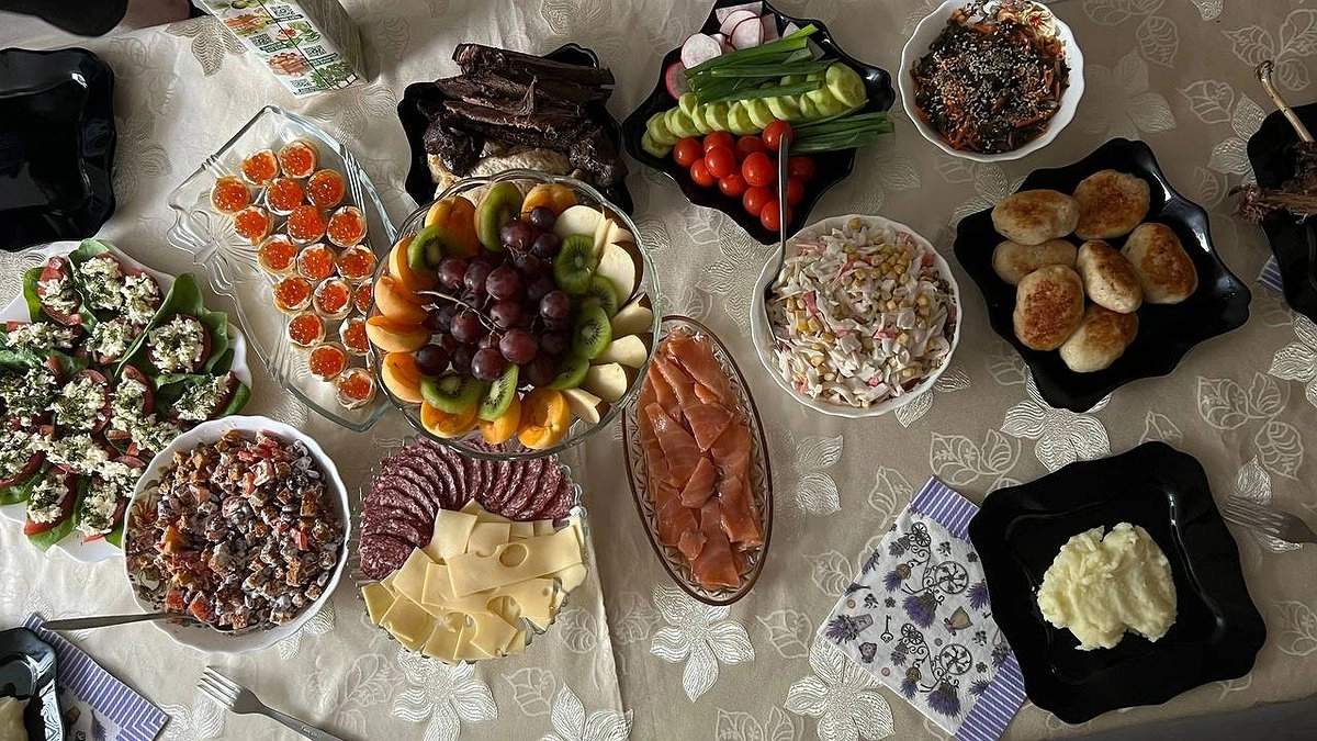 Сходила на юбилей: подарила 5000 руб, попила воды и уехала домой — а хозяева были в восторге от своего праздника