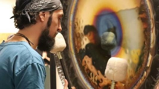 Йога на гвоздях: зачем это нужно и полезно ли для здоровья?