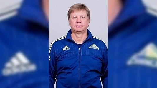 Главная картинка новости: Бывший главный тренер екатеринбургского хоккейного клуба «Автомобилист» сменил должность в «Салавате Юлаеве» 2 октября 2015 года