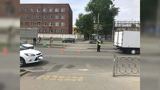 10-летнюю девочку госпитализировали после ДТП в центре Екатеринбурга