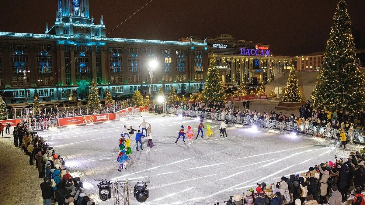 В праздничные дни изменится режим парковки и продажи алкоголя в центре Екатеринбурга