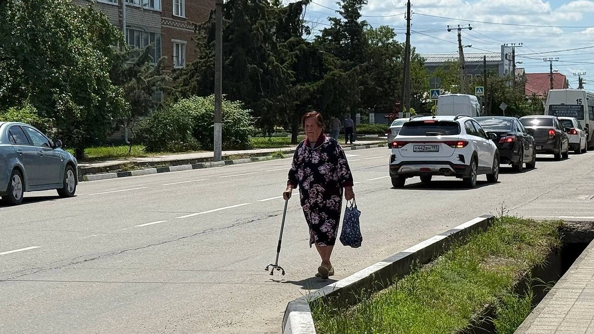 Деньги поступят на карту: пенсионерам сегодня придет по 25 850 рублей