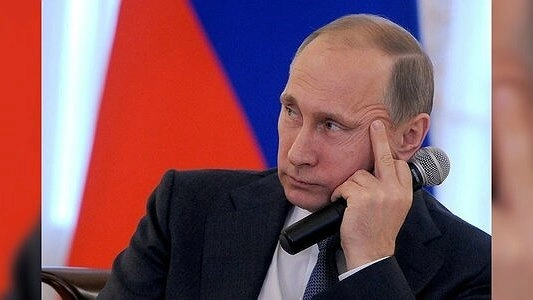 Жители уральского села пожаловались Путину на разбитую дорогу
