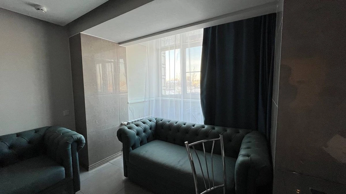 Главная картинка новости: Шторы уходят в прошлое: что вешают на окна вместо них в современных квартирах