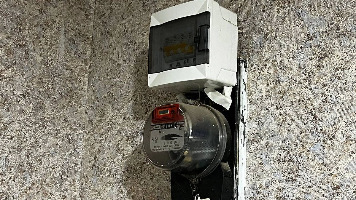 Кладу бутылку с водой в морозилку - за электричество плачу копейки: удивительный, но эффективный способ