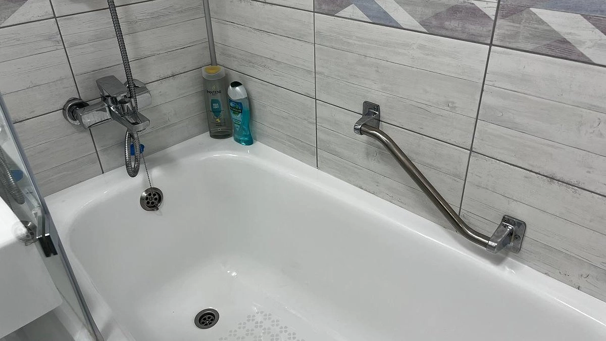 20 мл на 1 стакан — и ванна чище чем в магазине: от налета и ржавчины не осталось и следа — лайфхак от специалиста