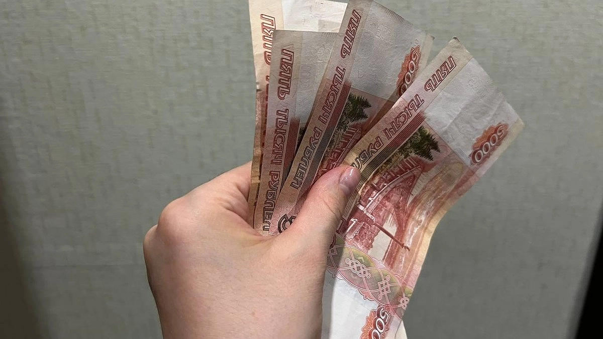 Не упустите свои деньги: с 22 мая свердловским семьям автоматически пересчитают пособия с января