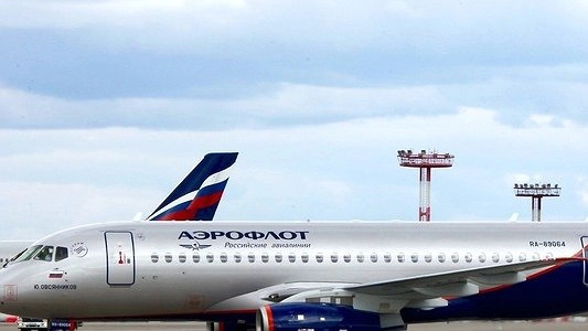 Подозрительное поведение пассажира стало причиной задержки рейса из Екатеринбурга в Москву