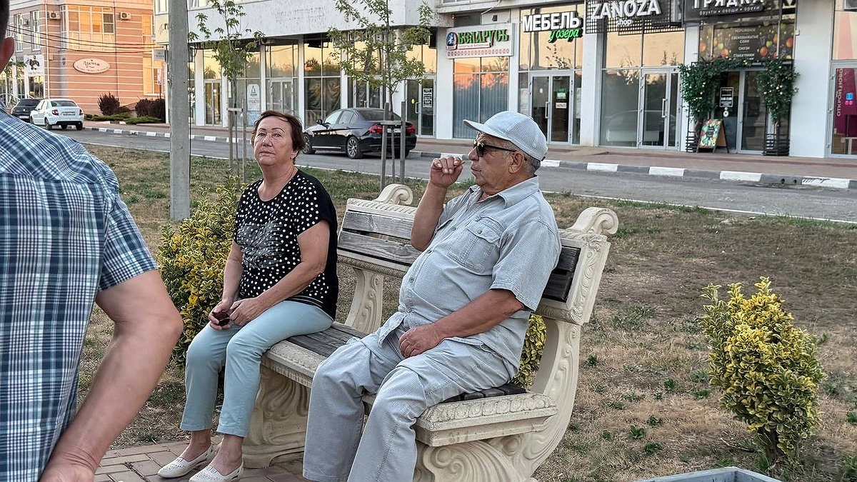 Старики стали переоформлять жильё на родственников: в чём причина