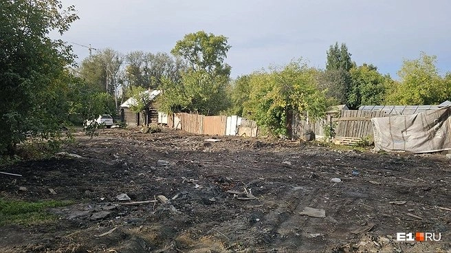 Стройка в Заречном приостановлена: археологи обнаружили памятник истории под сносимыми домами