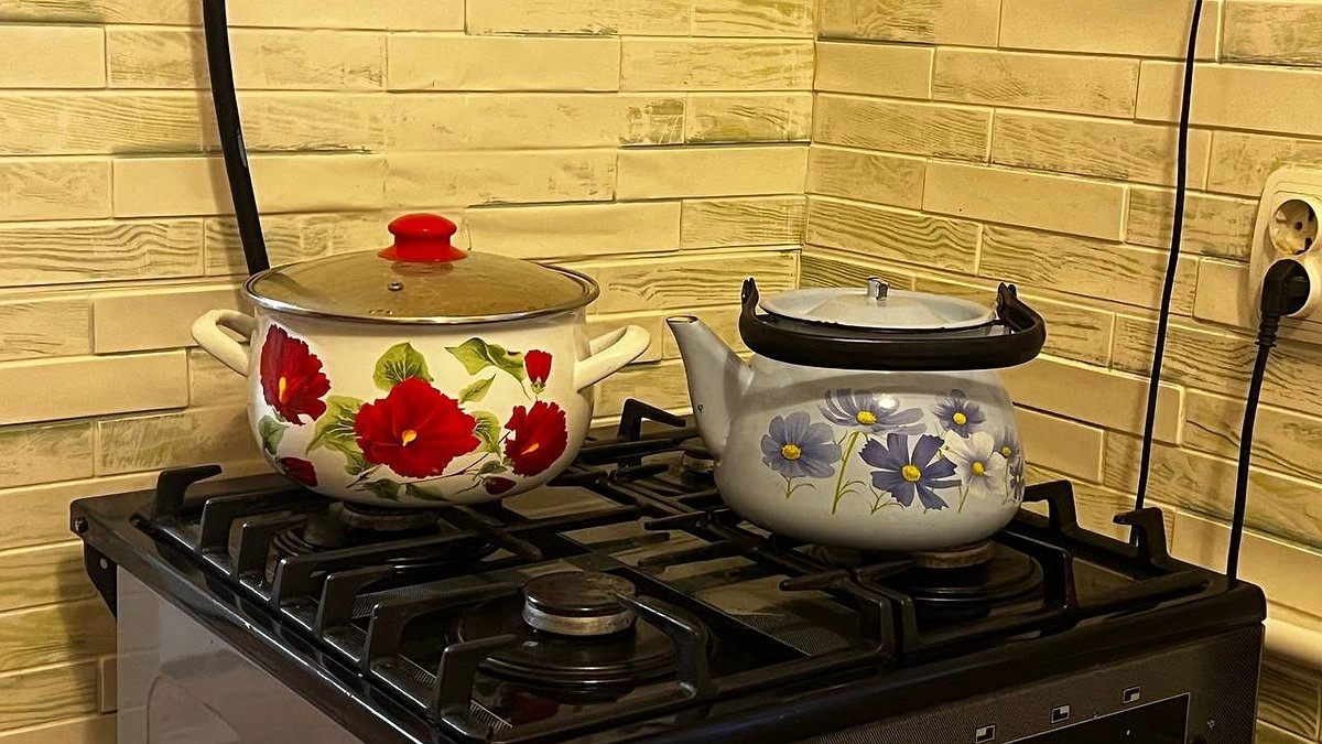 Вредно ли готовить в алюминиевой посуде: опытный повар из школьной столовой разоткровенничалась со мной за чаем - я как узнала, ахнула