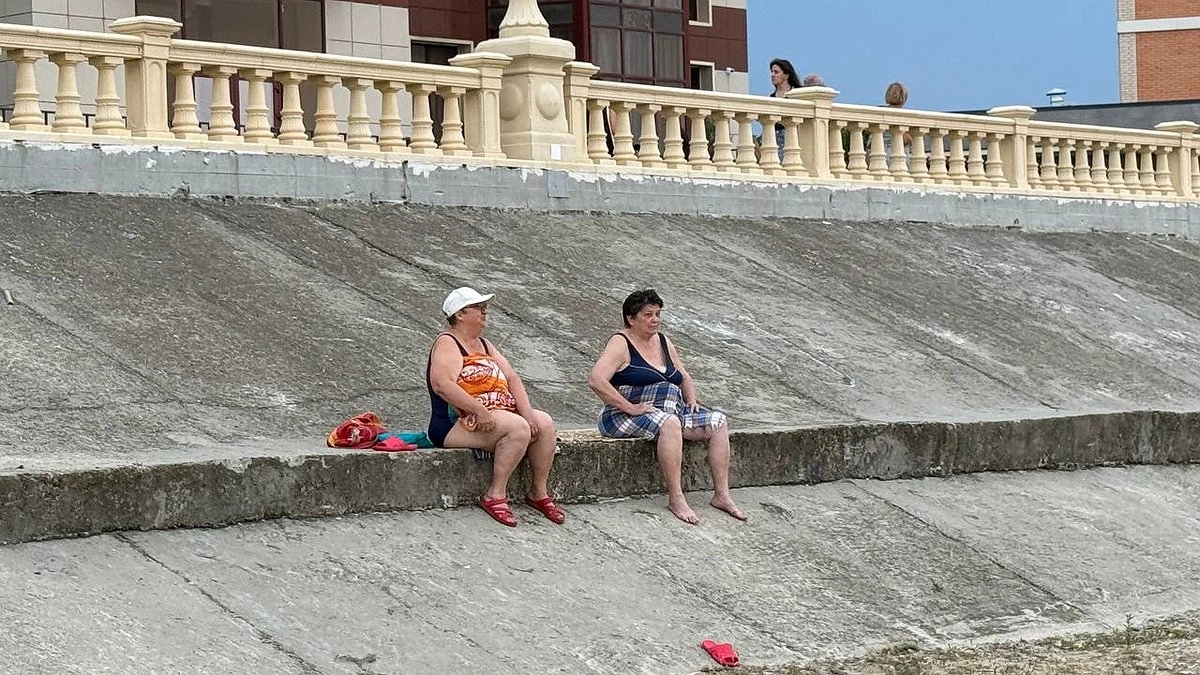 «Доступнее, чем отдых в Сочи, а как здесь любят русских»: турагенты массово отправляют всех на этот курорт — летим всей семьей уже в августе