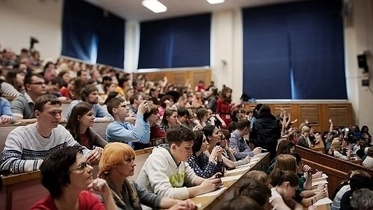 Екатеринбург проиграл в борьбе за звание столицы «Тотального диктанта»