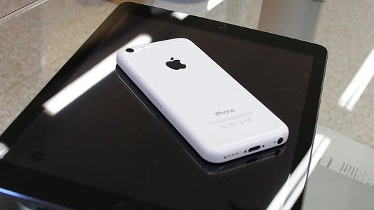 Apple создает беспроводную зарядку для iPhone и iPad – 29 января 2016 года