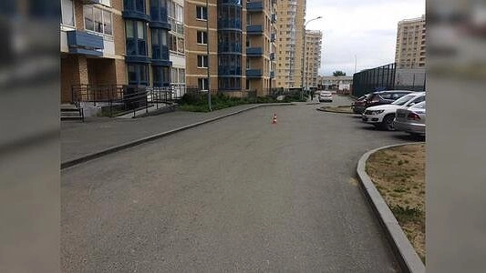 В районе Автовокзала Infiniti во дворе сбил мальчика